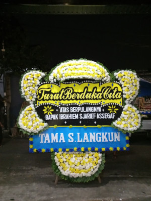 Papan Bunga Duka di Subur